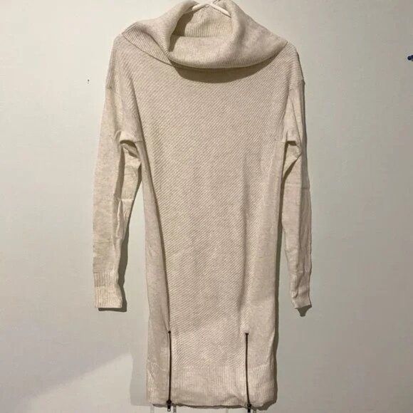 Knit dress with front side zips - Picture 4 of 6